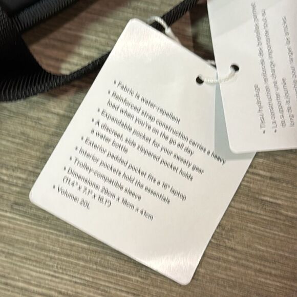 Lululemon City Adventurer Backpack 17L BlacK NWT $128 - Picture 6 of 7